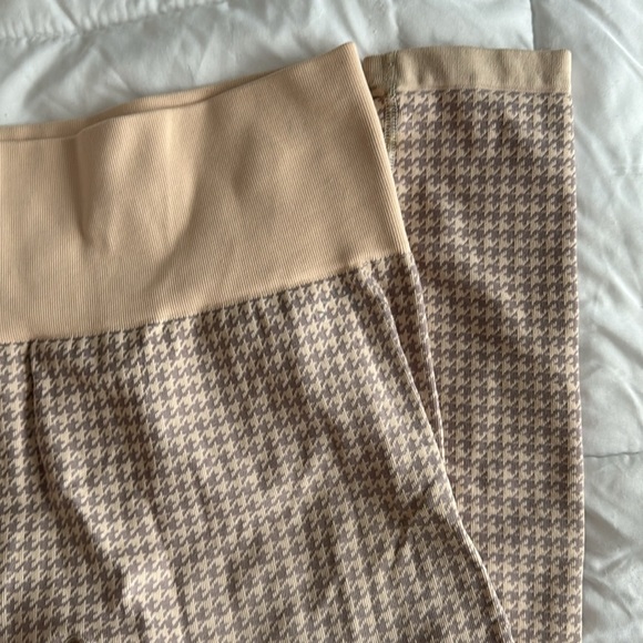 Varley Hobart Seamless Houndstooth Leggings - Picture 6 of 7